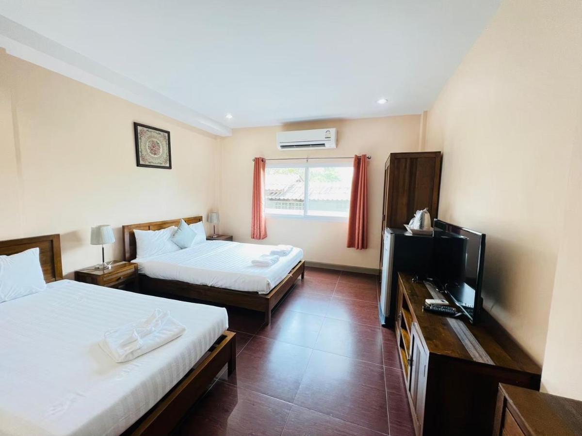 Baan Suan Khun Yaiy Hotel Ban Wang Takhrai Exterior photo